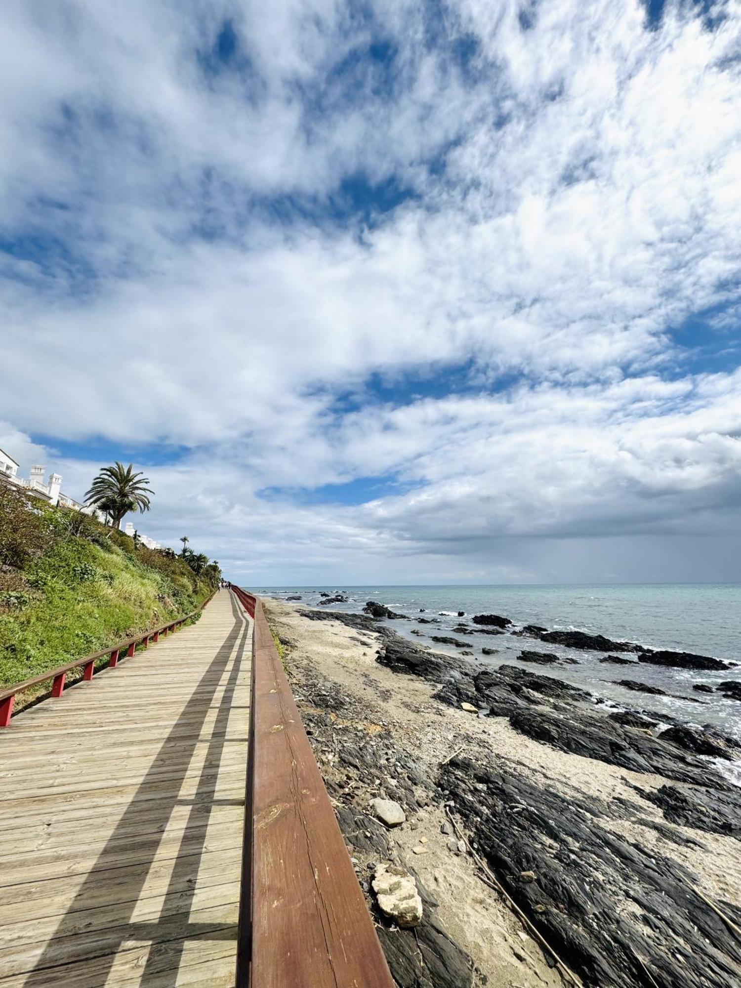 Amazing Sea View Apartment In Miraflores La Cala De Mijas Eksteriør billede